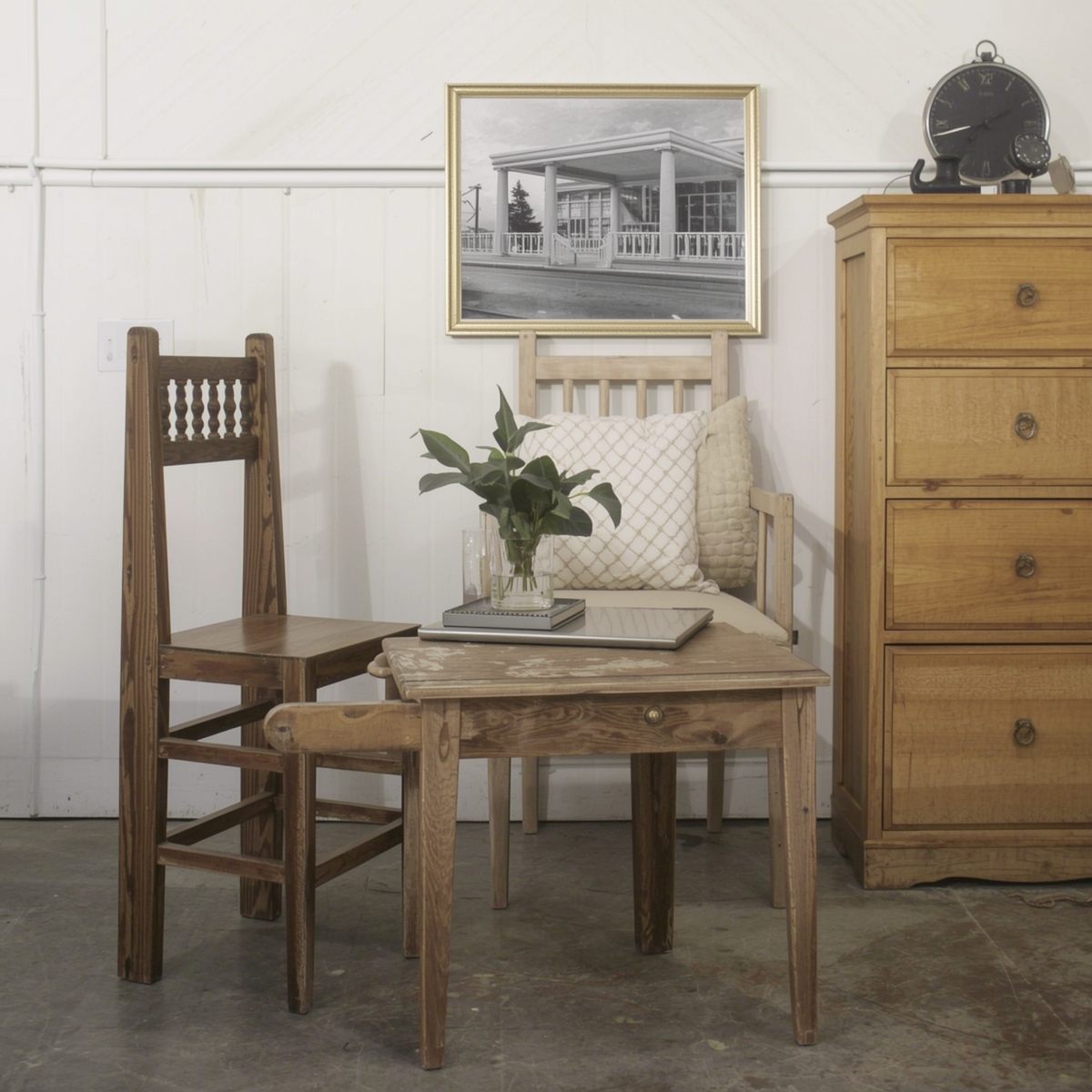 Handcrafted chair by Classlearnia